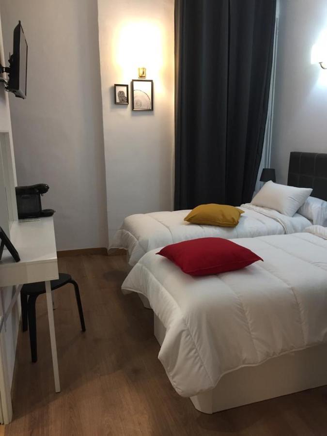 Quarto Twin com Terraço