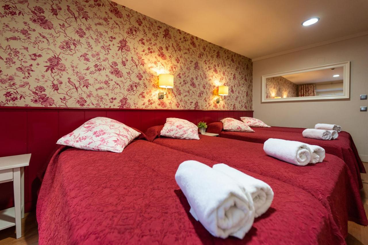 Vierpersoonskamer met Badkamer