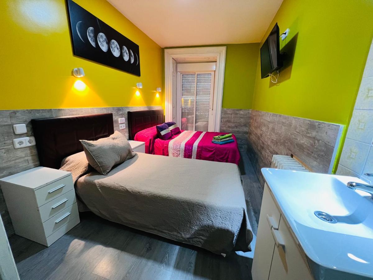 Quarto Triplo com Casa de Banho Partilhada