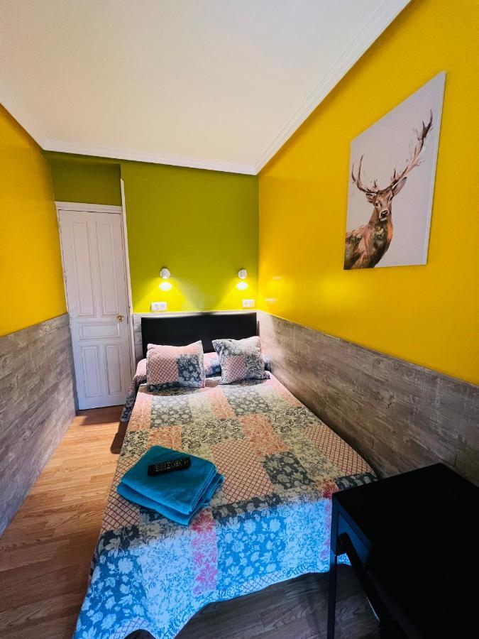 Quarto Duplo com Casa de Banho Partilhada