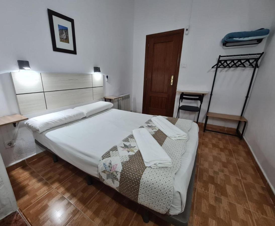 Quarto Duplo com Casa de Banho Privativa - Não Fumador