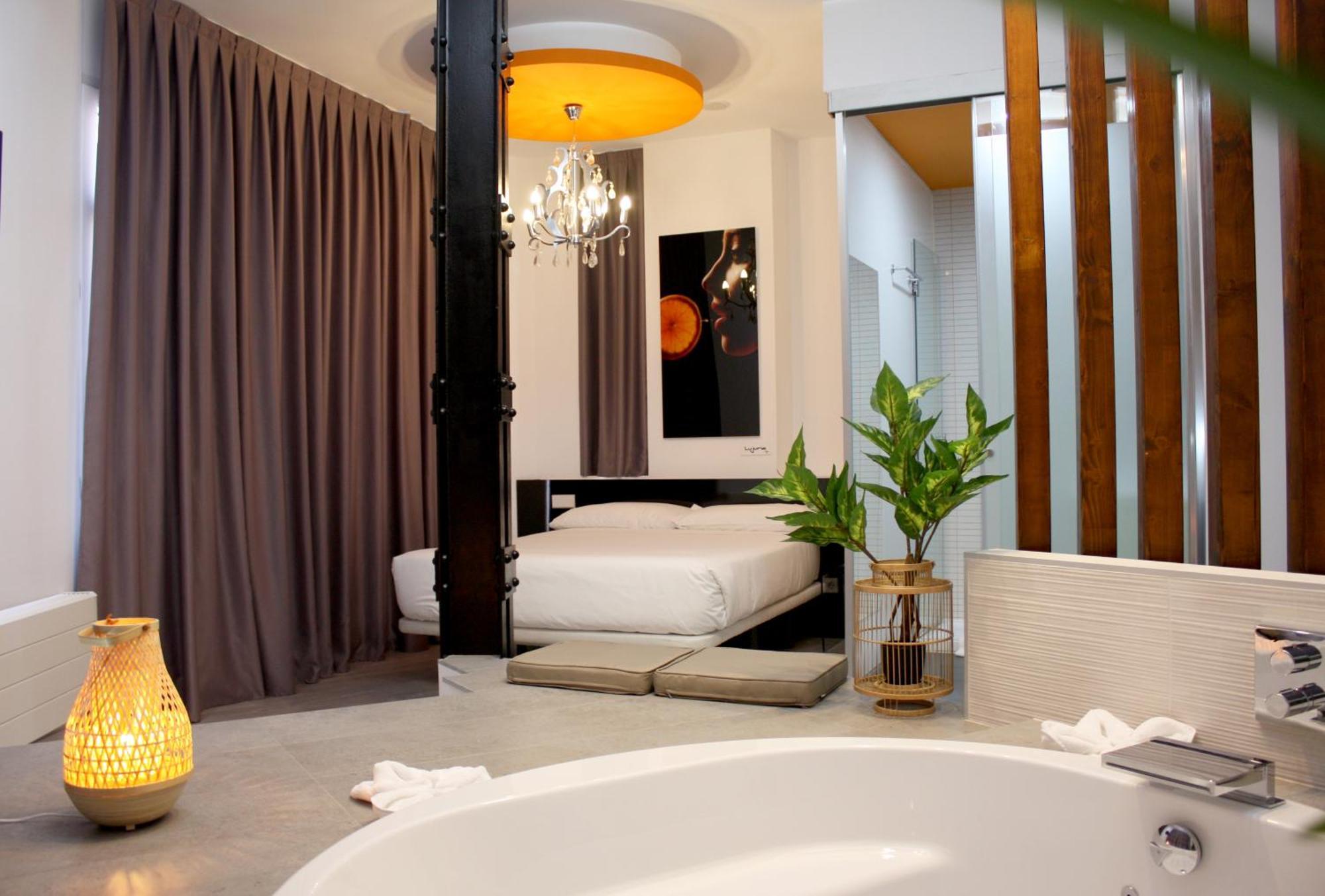 Quarto Duplo Deluxe com Banheira de Hidromassagem