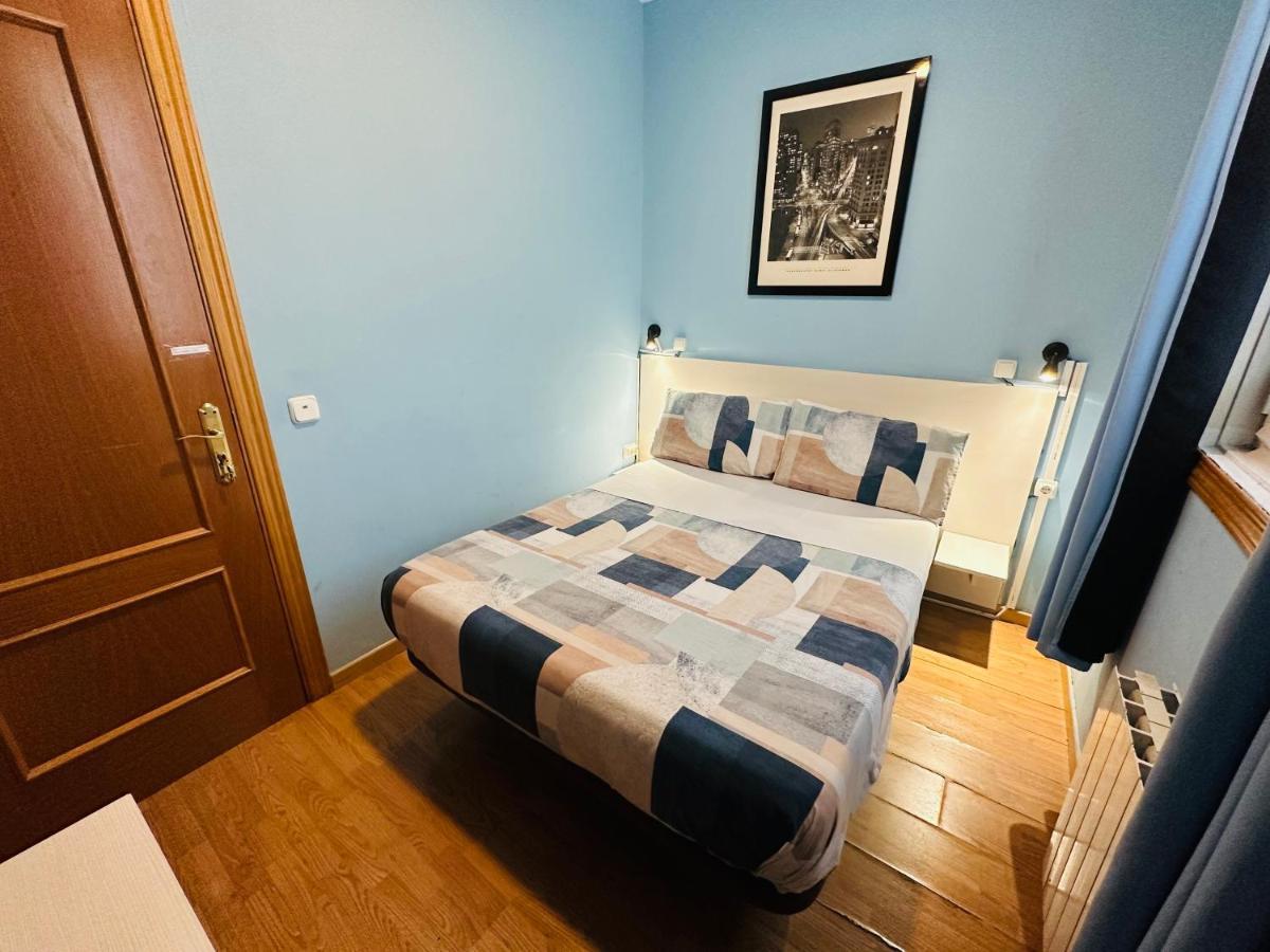 Quarto Duplo com Casa de Banho Privativa