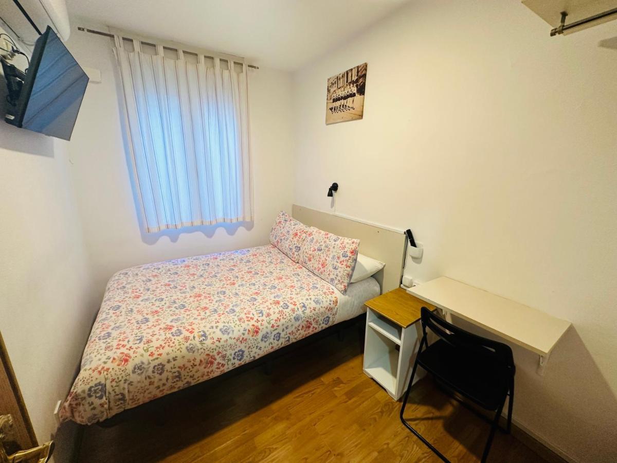 Quarto Duplo com Casa de Banho Privativa