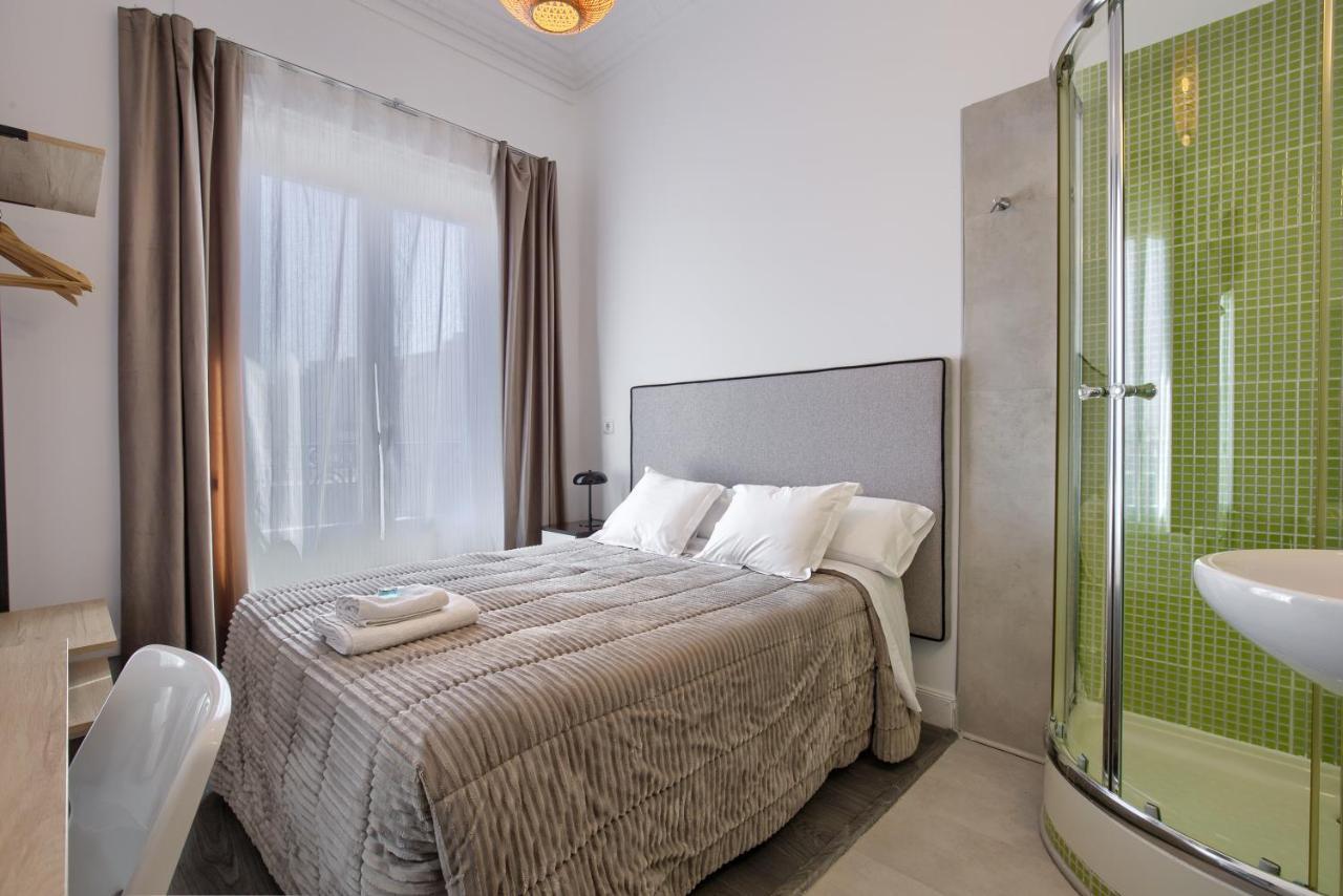 Quarto Individual com WC Partilhado
