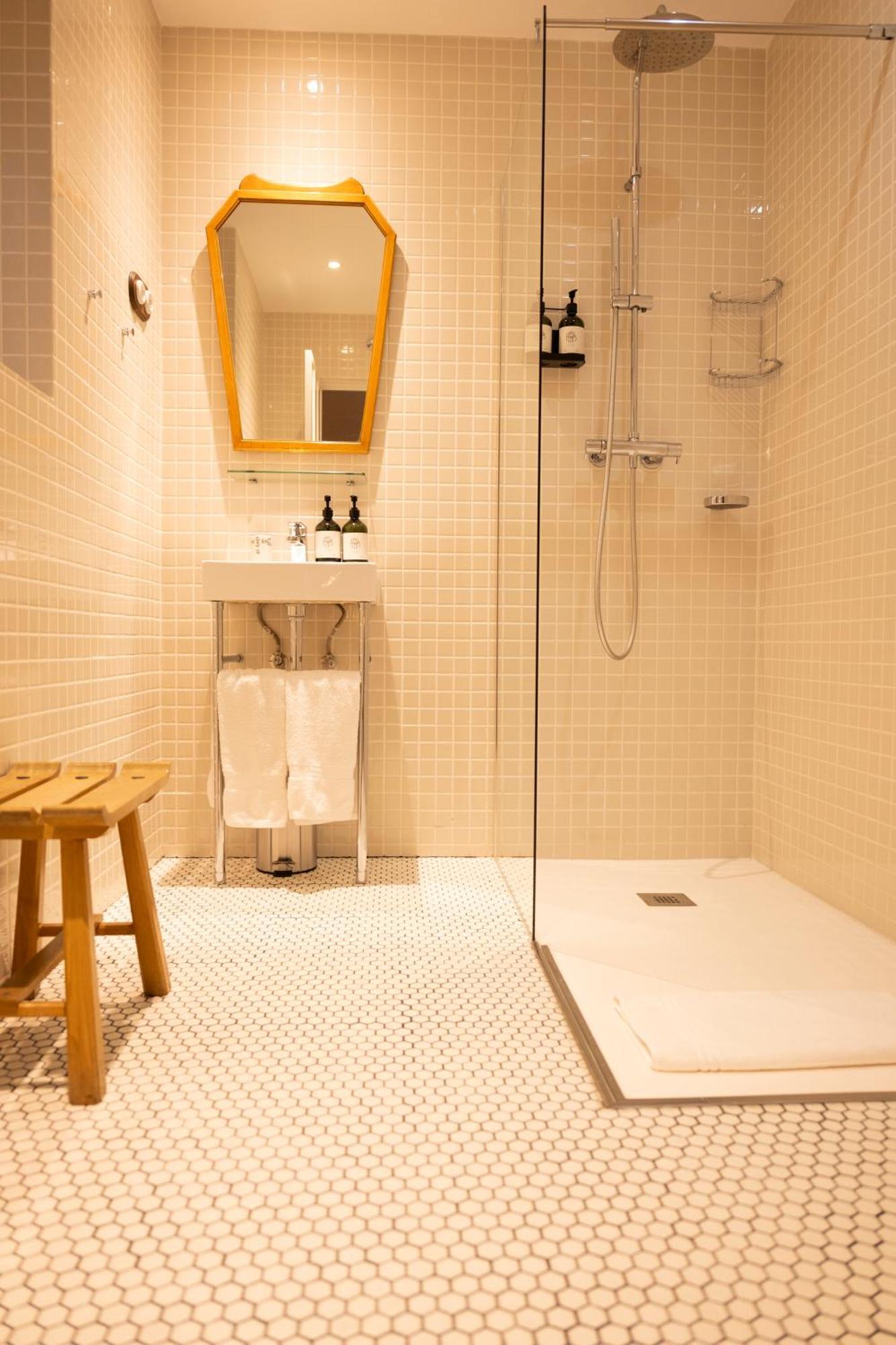 Quarto Duplo Standard