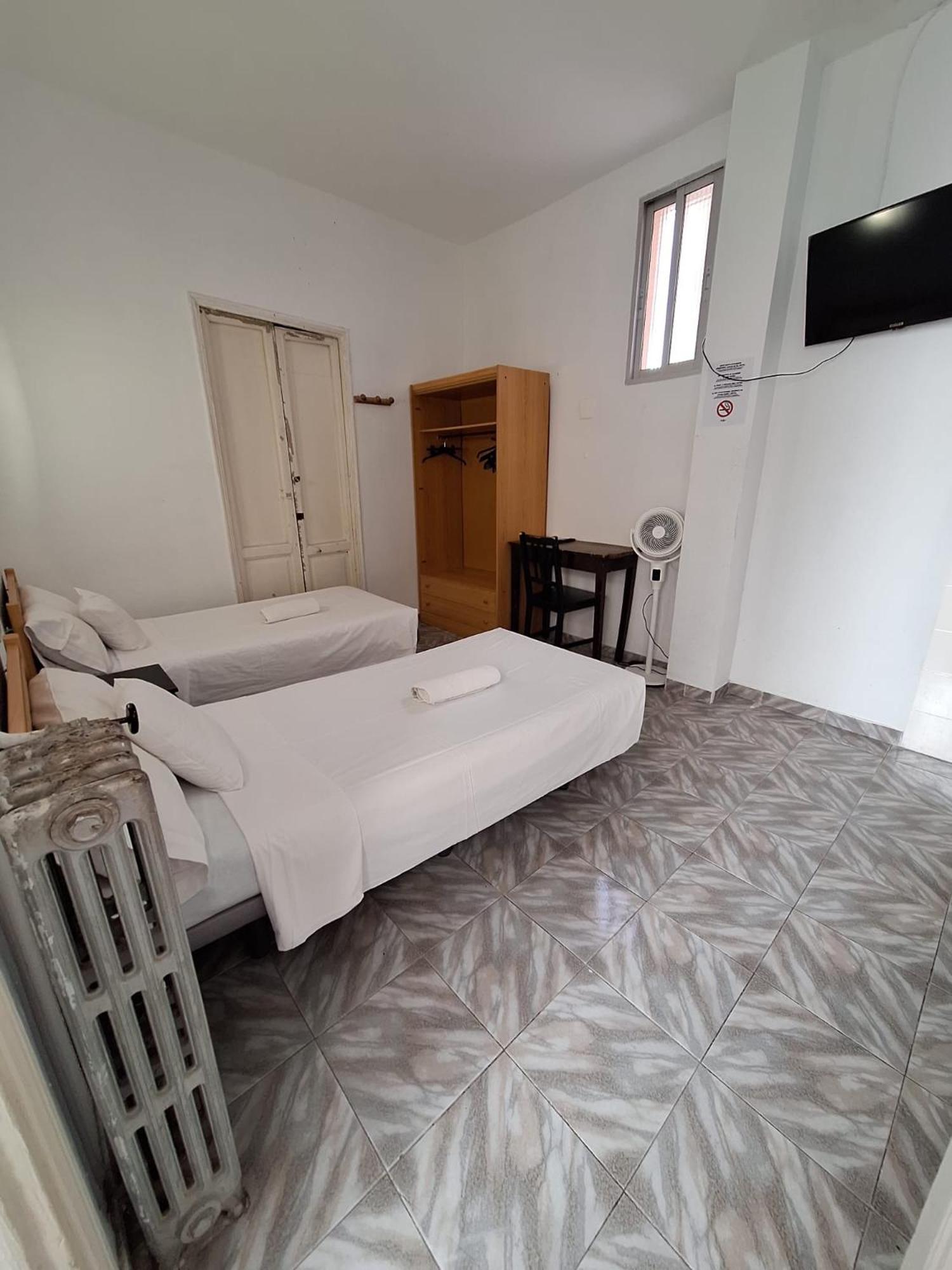 Quarto Twin Económico