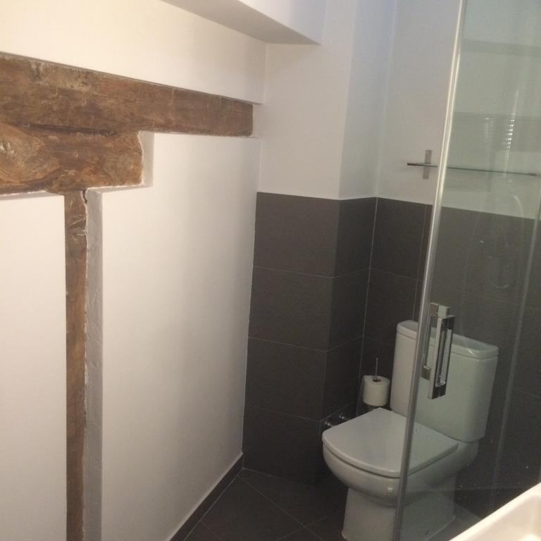 Quarto Duplo ou Twin com Casa de Banho Partilhada