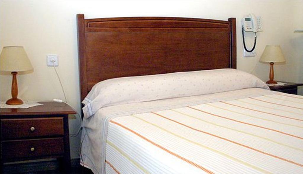 Quarto Duplo com Cama Extra