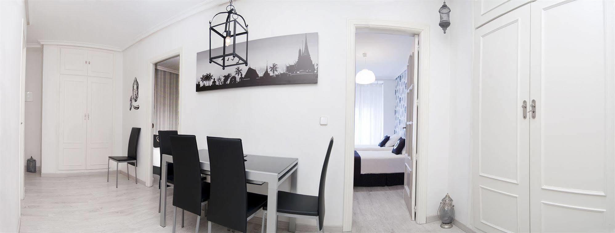 Quarto Familiar (5 Adultos)
