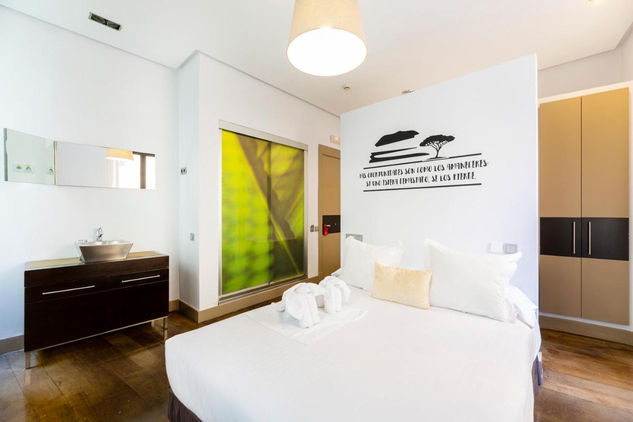 Quarto Queen com Banheira de Hidromassagem