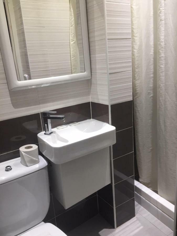Quarto Twin Standard