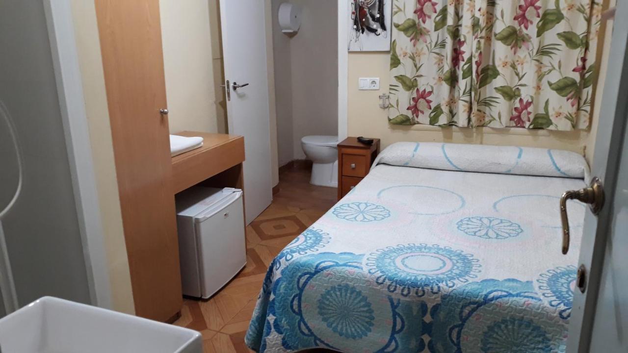 Habitación Individual con baño privado