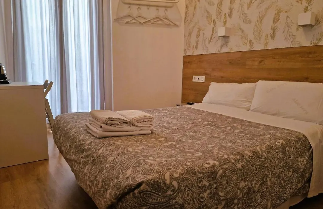Hostal Comercial-1