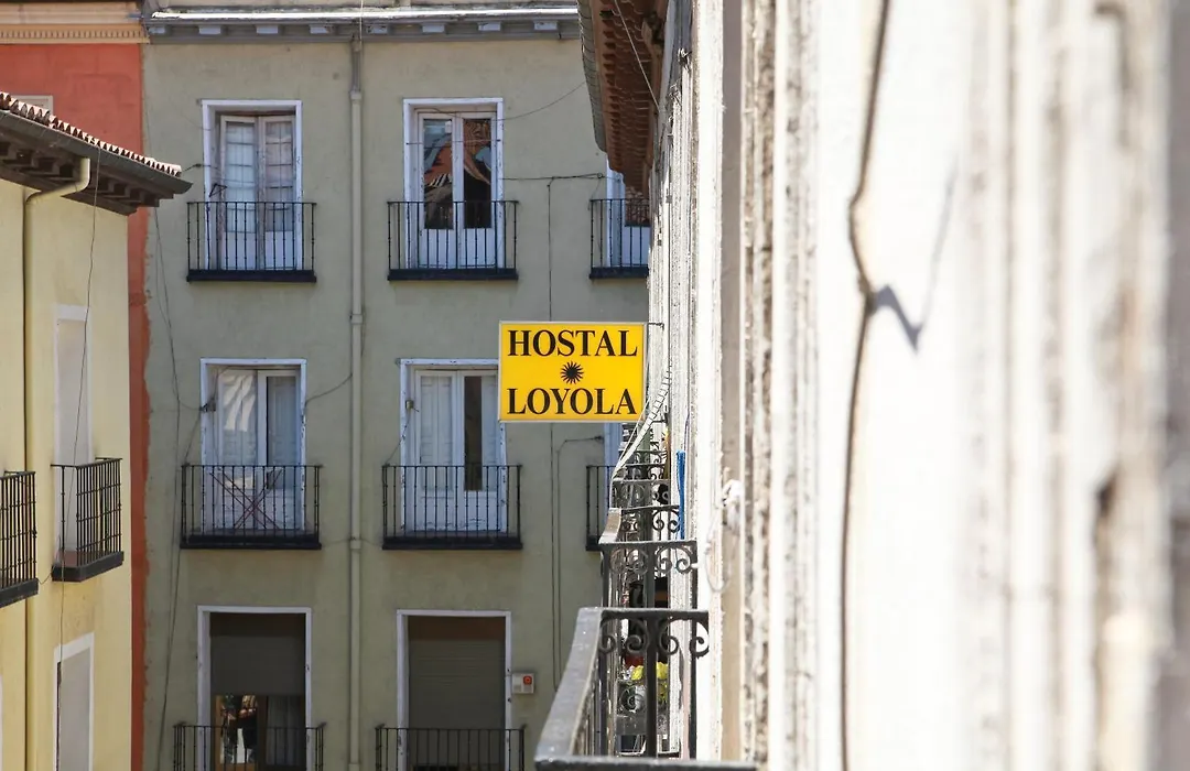 Hostal Loyola-1