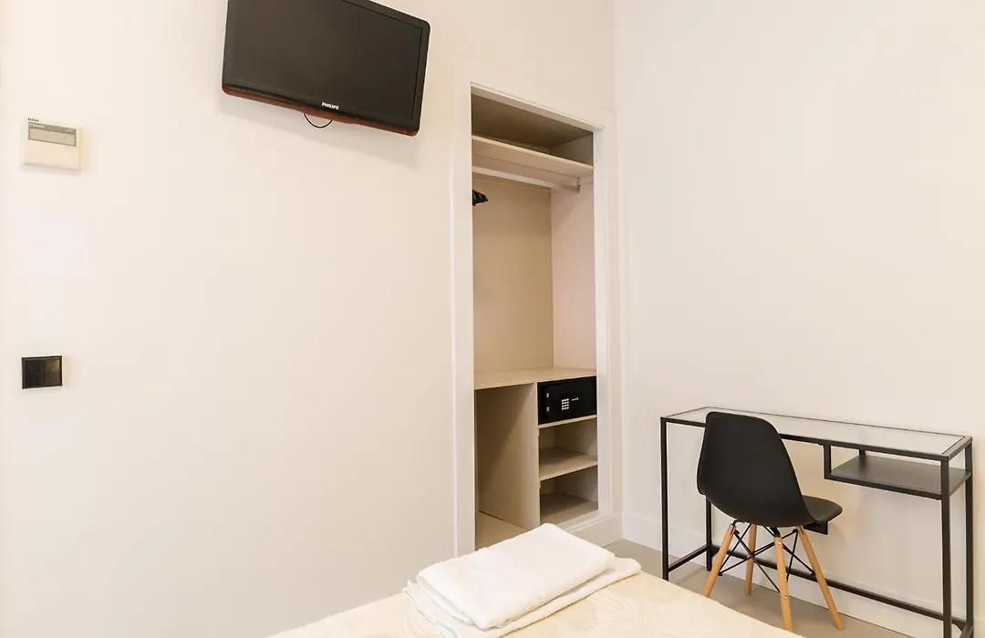 Hostal Excelsior-1
