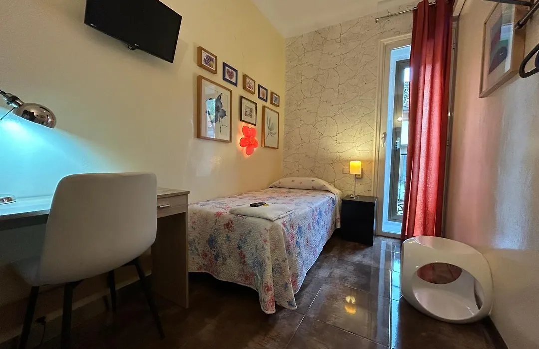Casa De Huespedes Dolce Vita-1