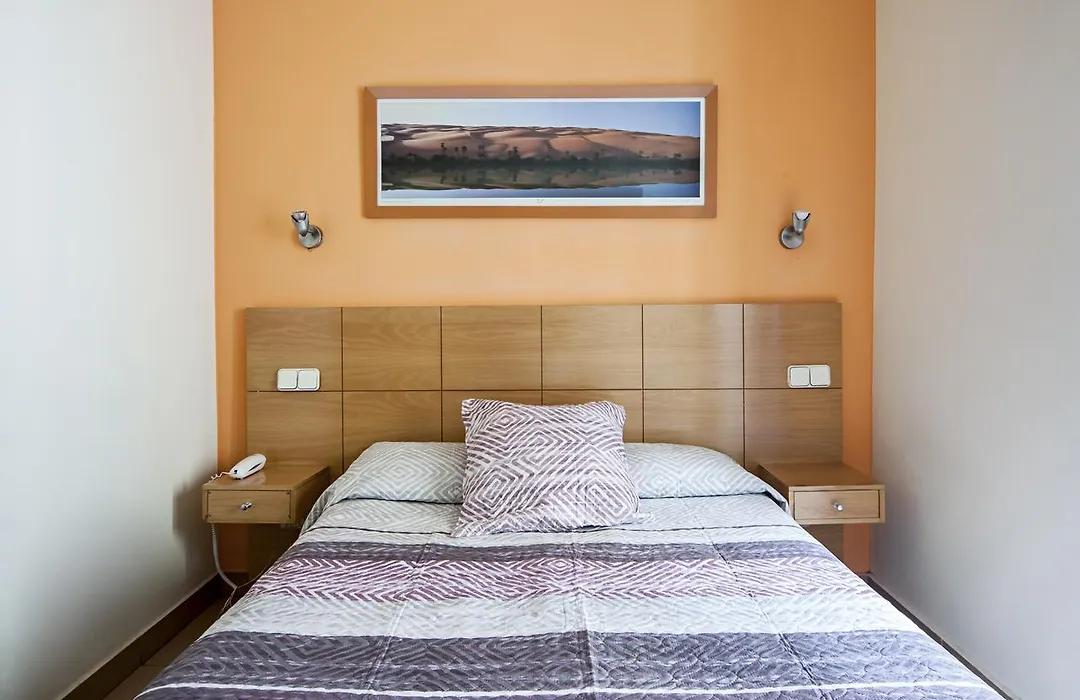 Hostal Inter Puerta Del Sol Auto Check In-1