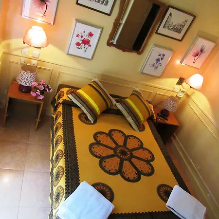 Hostal La Fontana-2