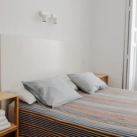 Hostal La Zona-3