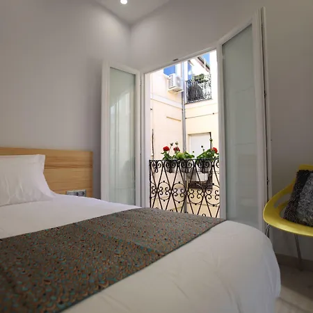 Hostal Palacio Luna-2