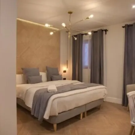 Suites You Soho-2