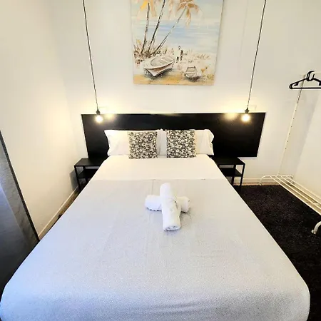 Ayz Javier Cabrini - Auto Check-In Property-2