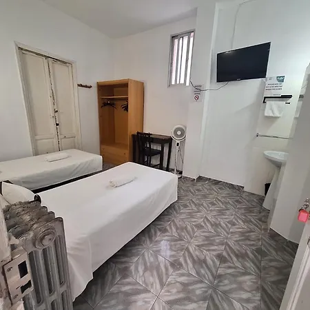 Hostal Alonso No Limit Madrid-3