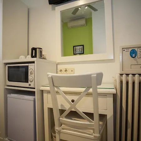 Ava Rooms-3