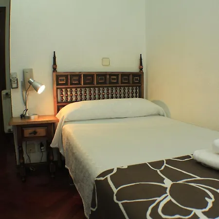 Hostal Esmeralda-2